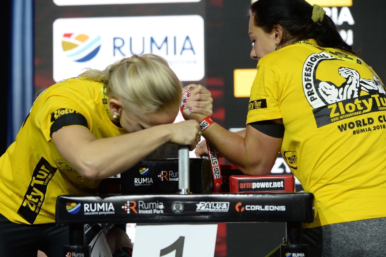 Zloty Tur 2018 Eliminations Left Hand