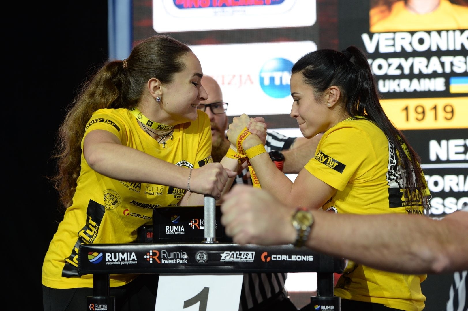 Zloty Tur 2018 Eliminations Left Hand