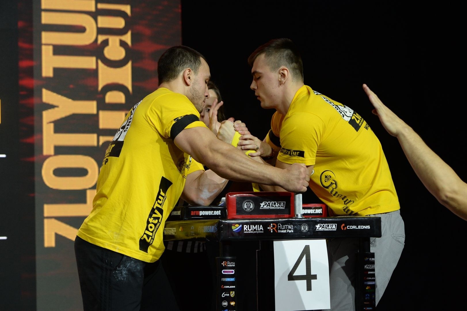 Zloty Tur 2018 Eliminations Left Hand