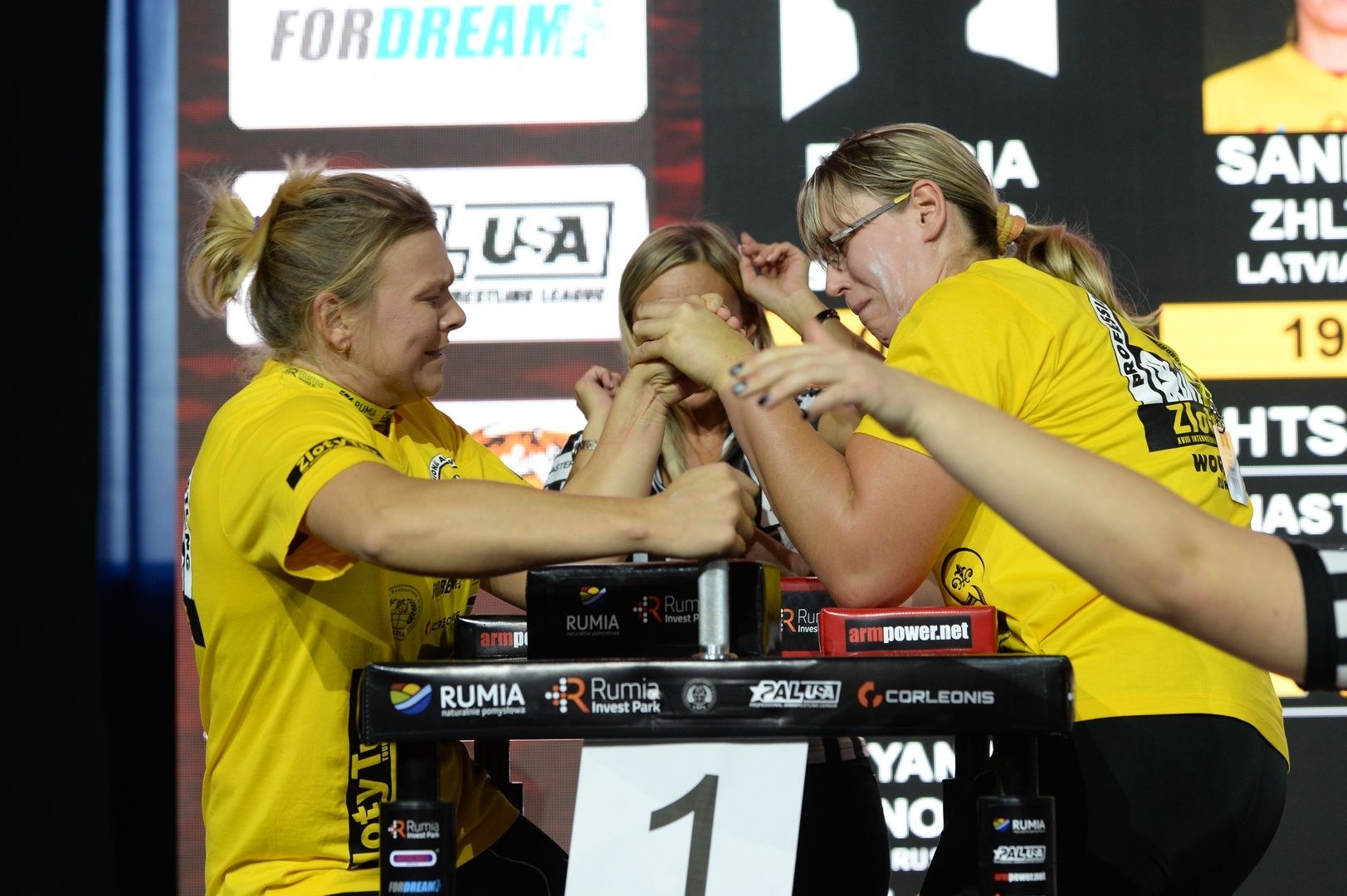 Zloty Tur 2018 Eliminations Left Hand