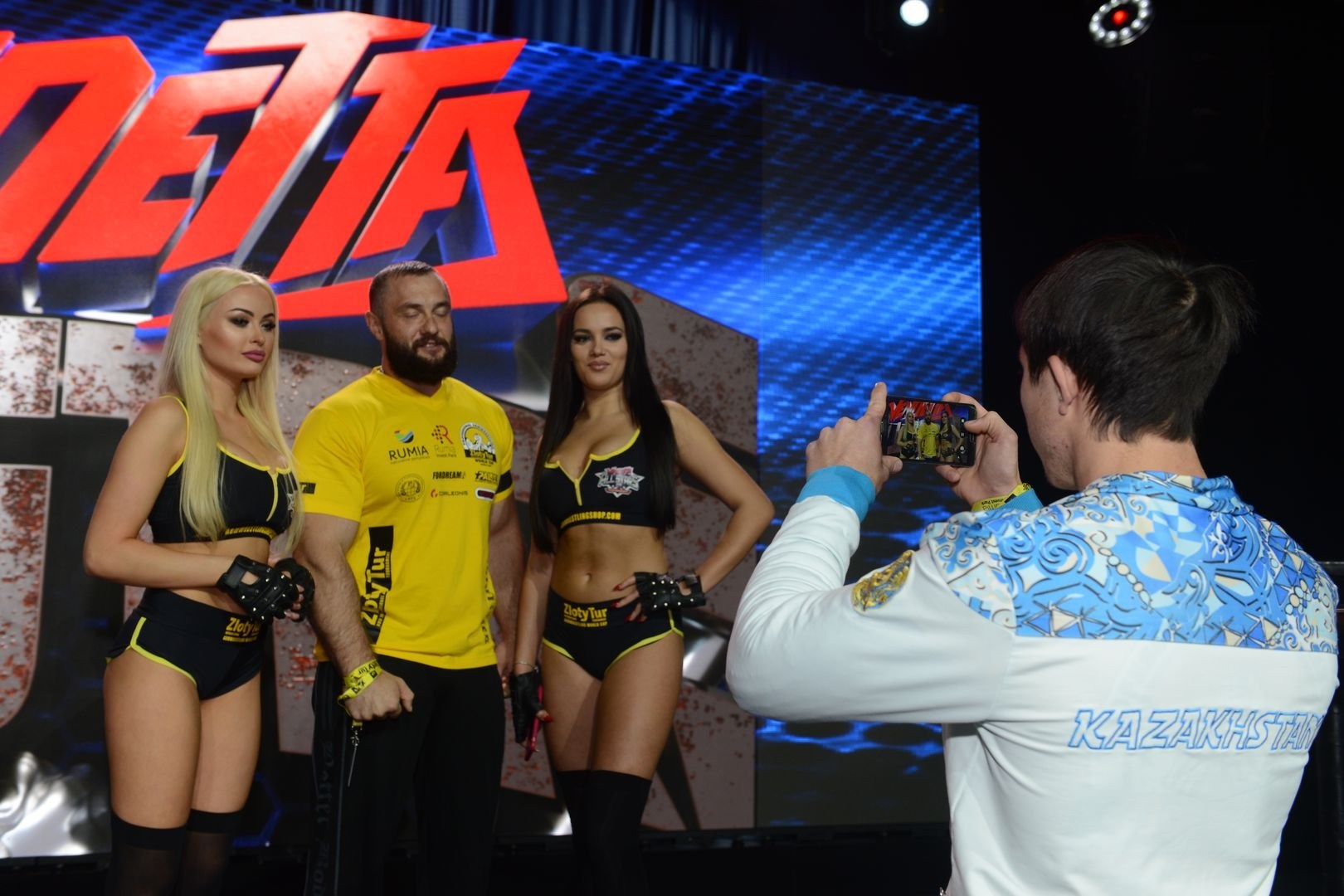 Zloty Tur 2018 Eliminations Left Hand