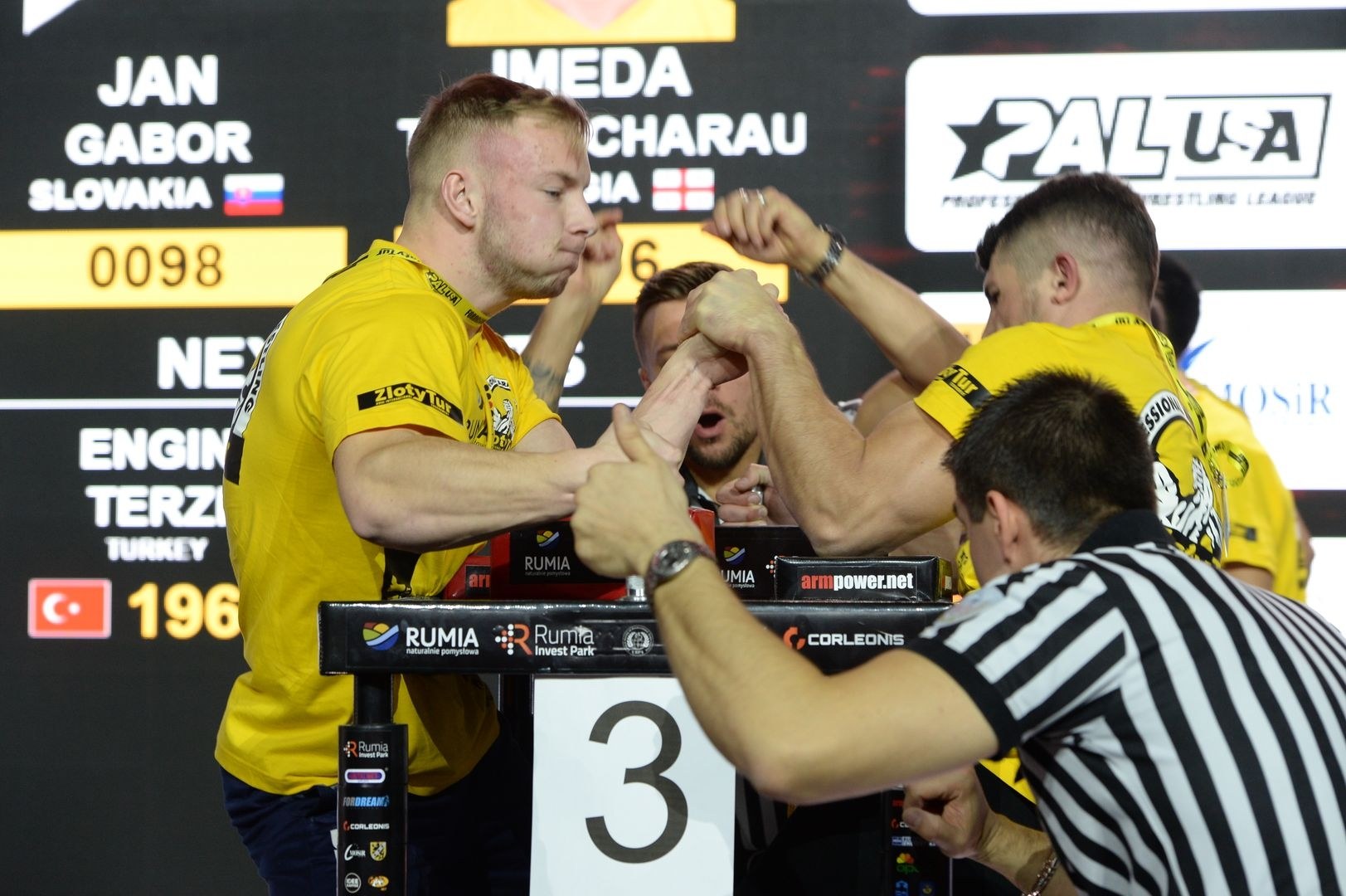 Zloty Tur 2018 Eliminations Left Hand