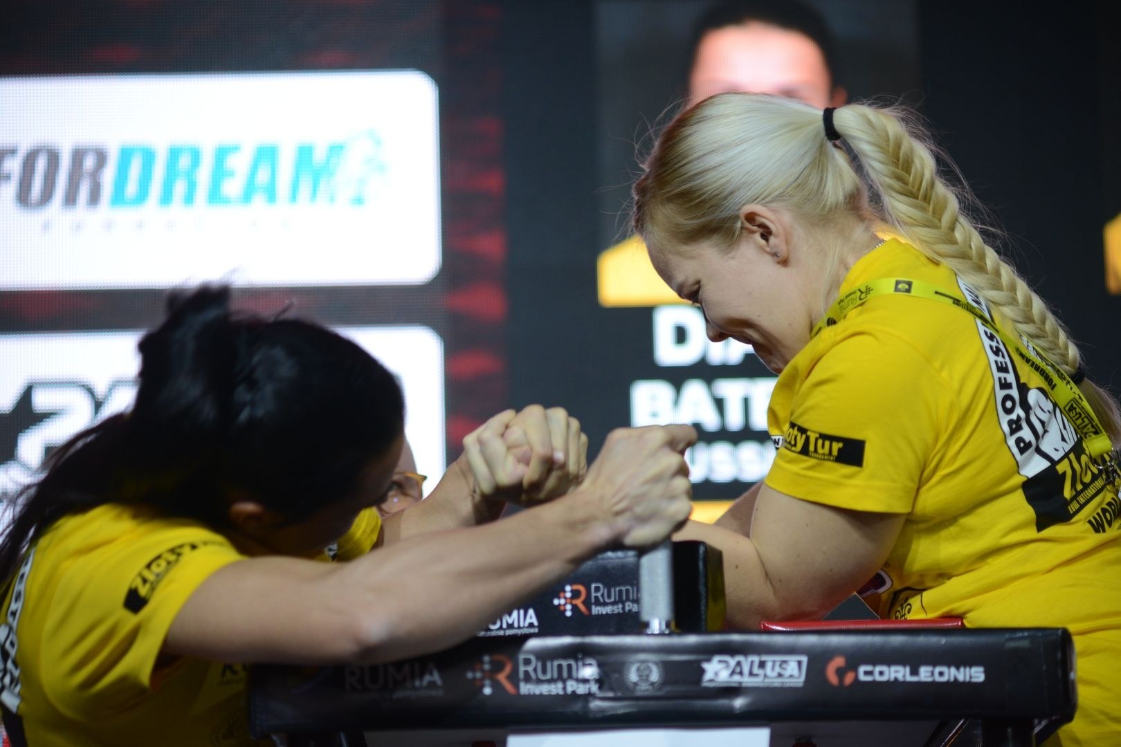 Zloty Tur 2018 Eliminations Left Hand