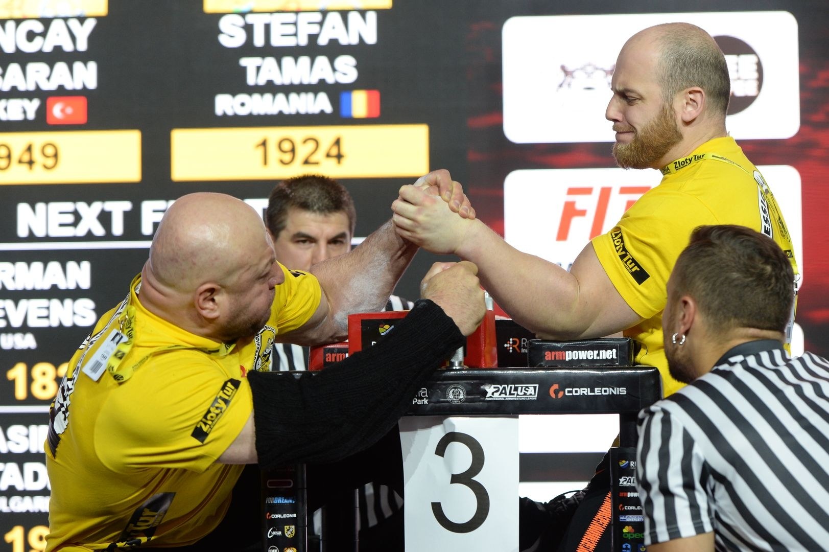 Zloty Tur 2018 Eliminations Left Hand