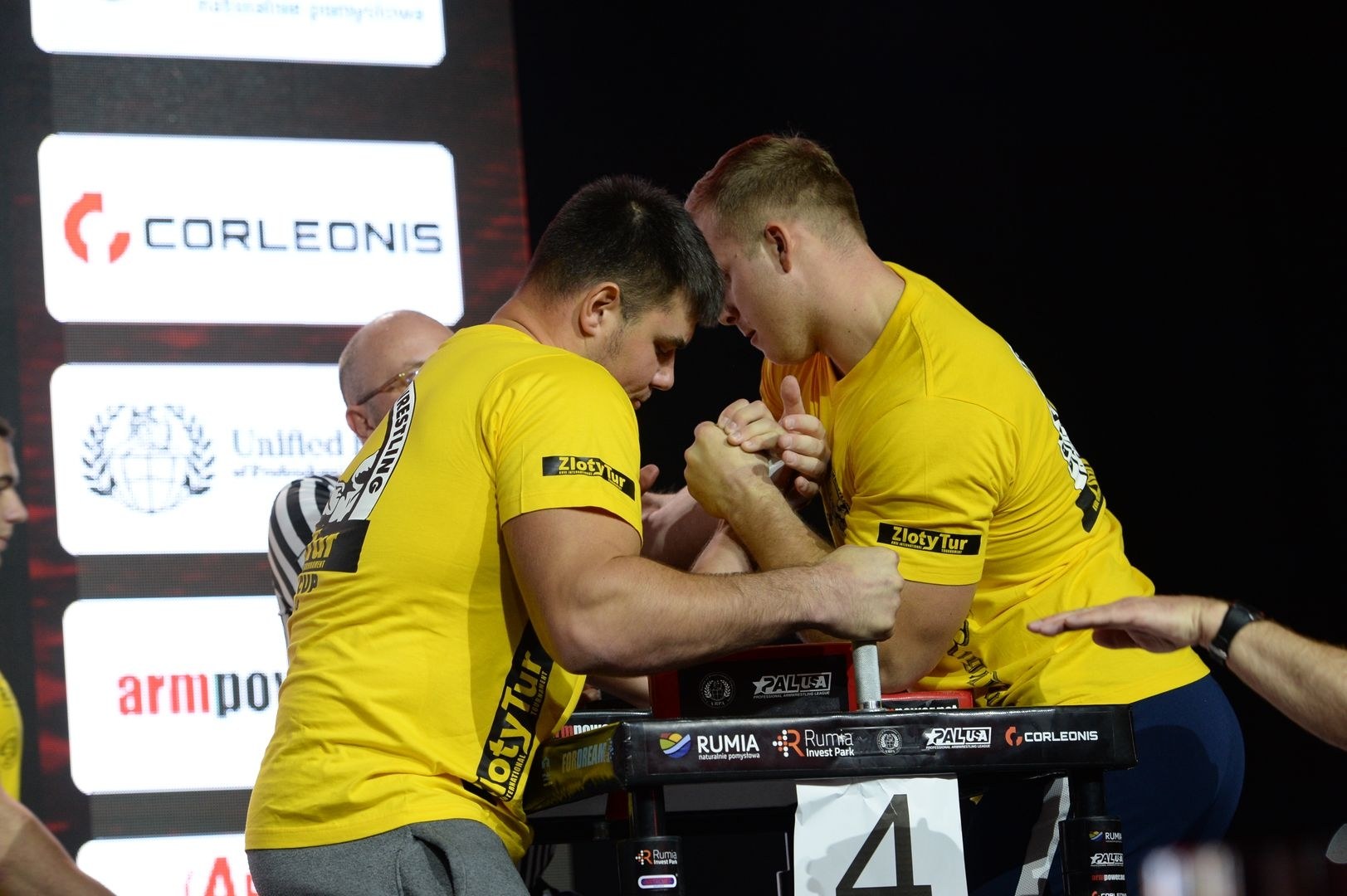 Zloty Tur 2018 Eliminations Left Hand