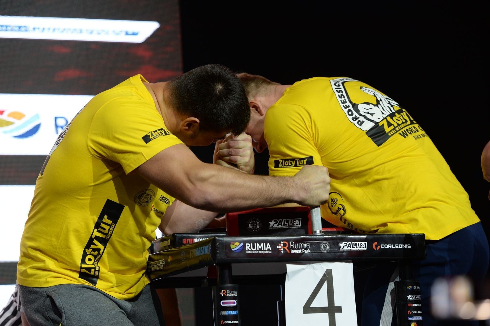 Zloty Tur 2018 Eliminations Left Hand