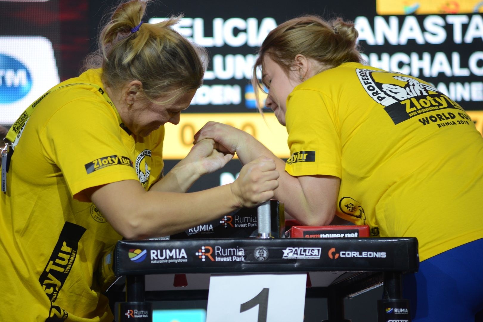 Zloty Tur 2018 Eliminations Left Hand