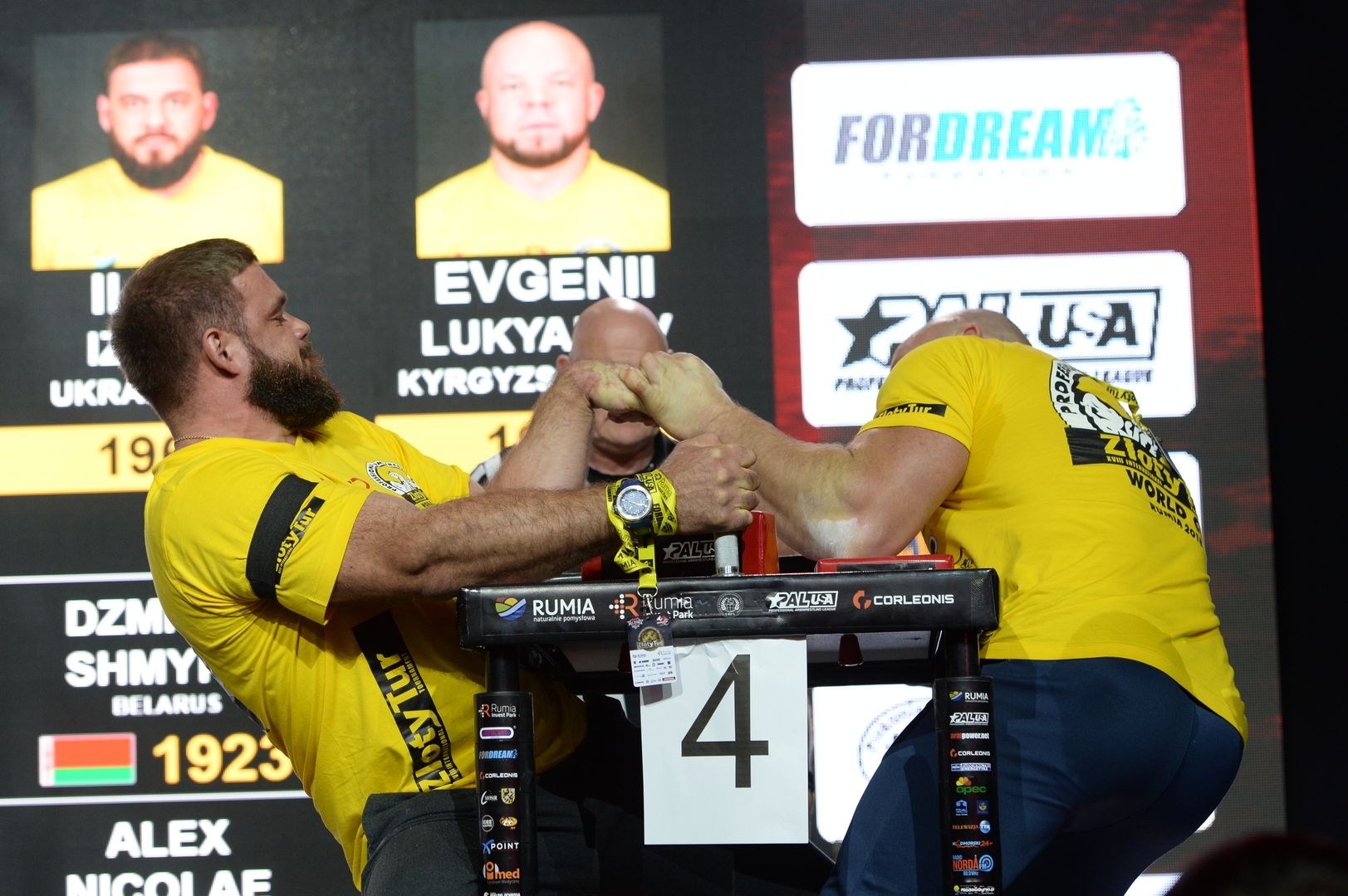 Zloty Tur 2018 Eliminations Left Hand