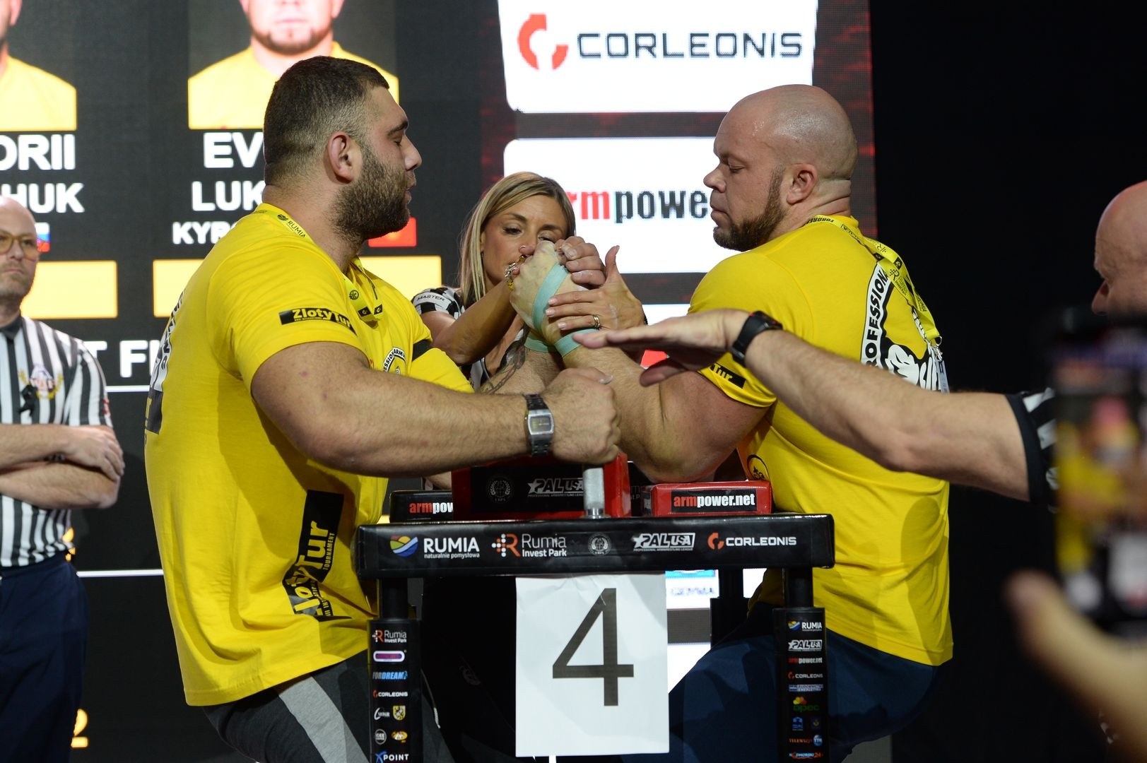 Zloty Tur 2018 Eliminations Left Hand