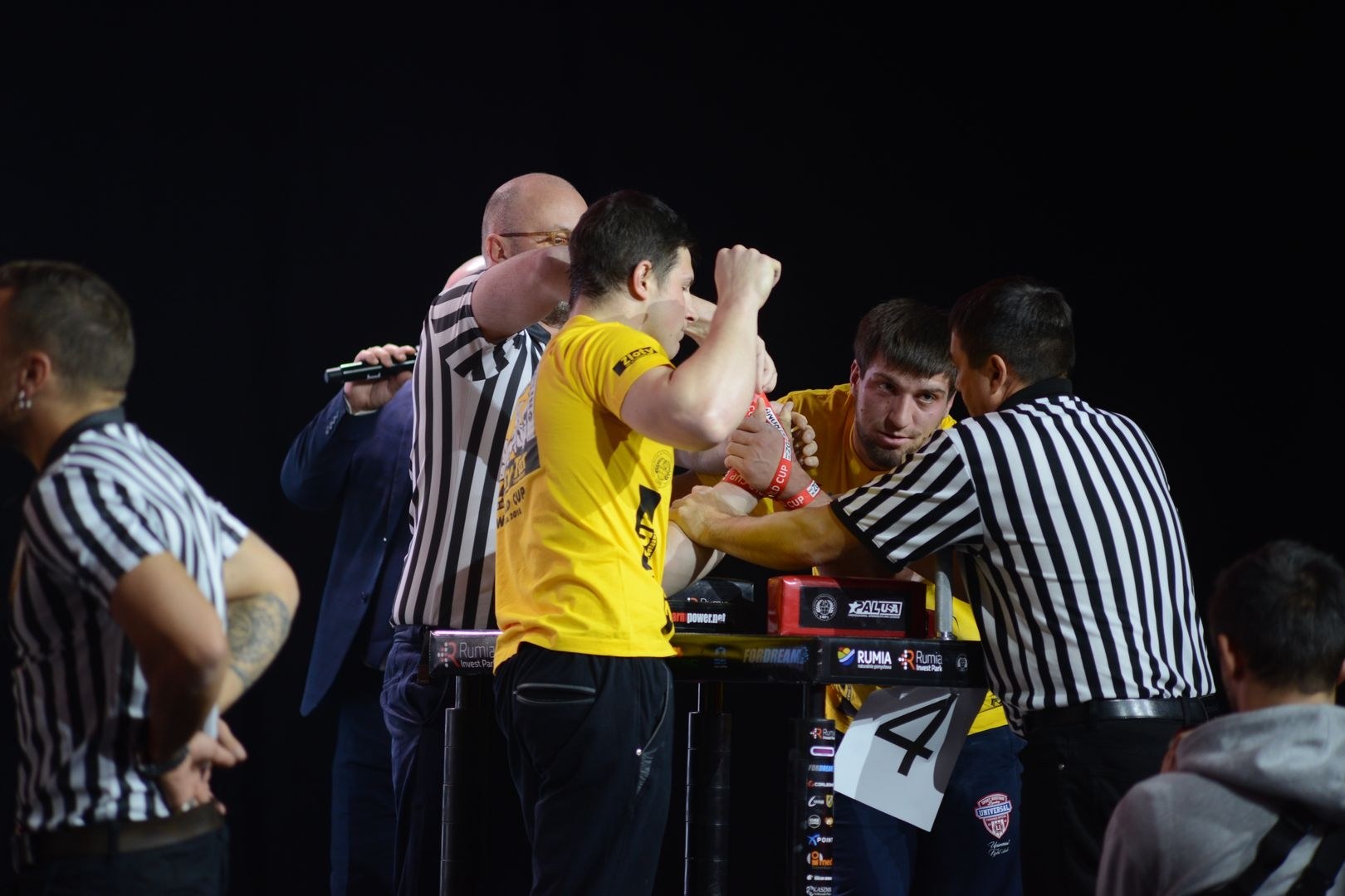 Zloty Tur 2018 Eliminations Left Hand