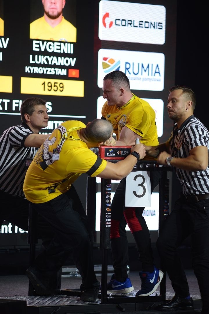 Zloty Tur 2018 Eliminations Left Hand