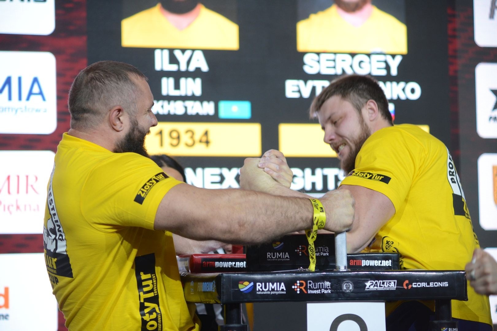 Zloty Tur 2018 Eliminations Left Hand