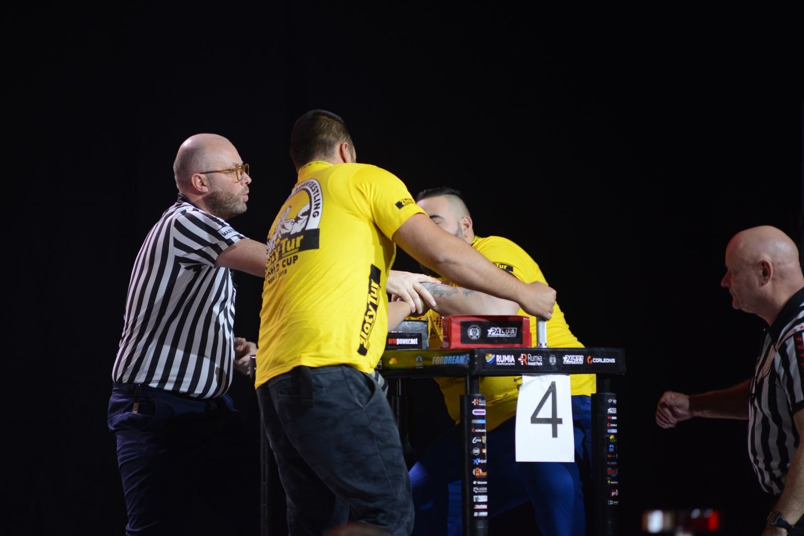 Zloty Tur 2018 Eliminations Left Hand