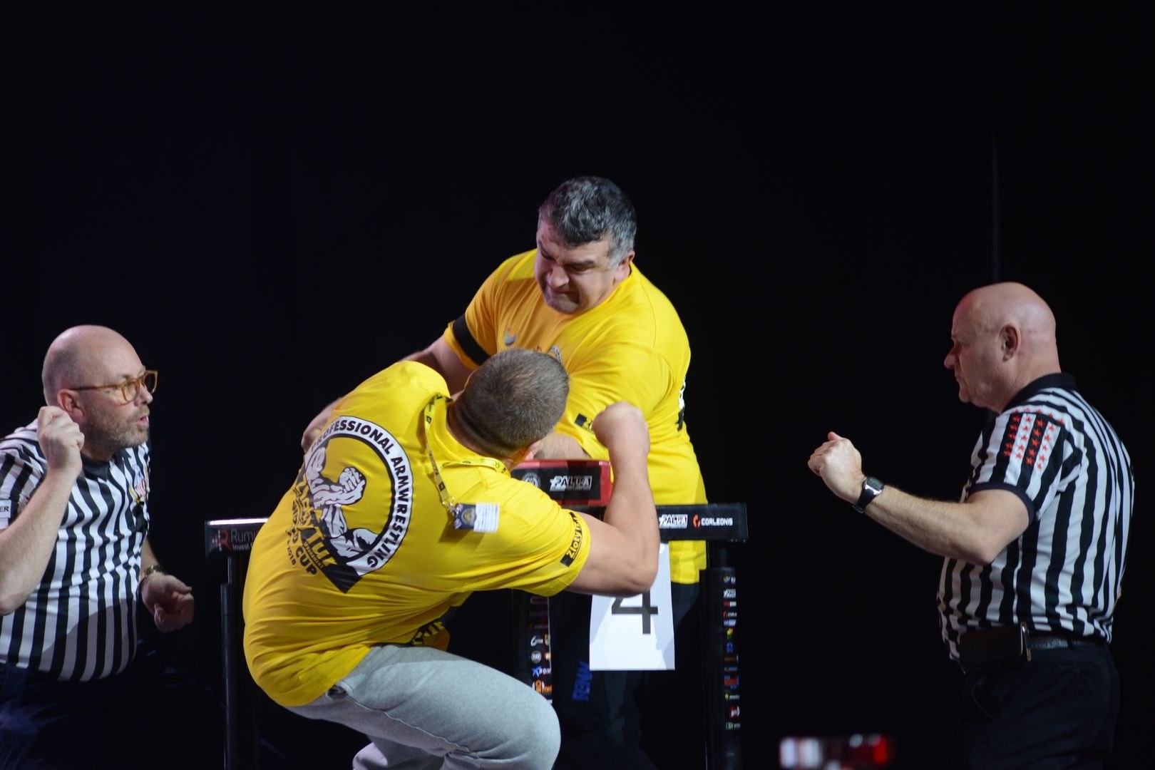 Zloty Tur 2018 Eliminations Left Hand