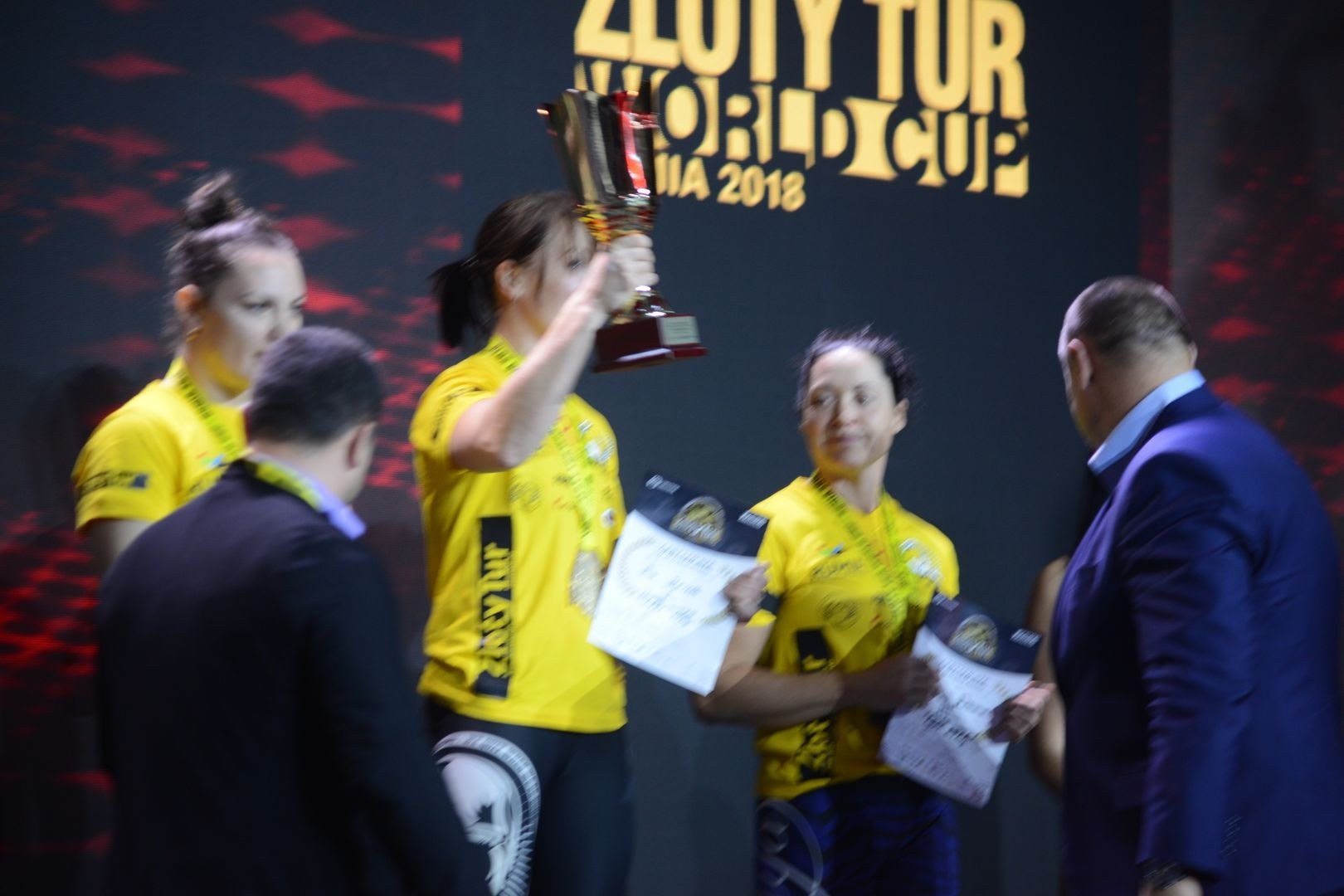 Zloty Tur 2018 Eliminations Left Hand