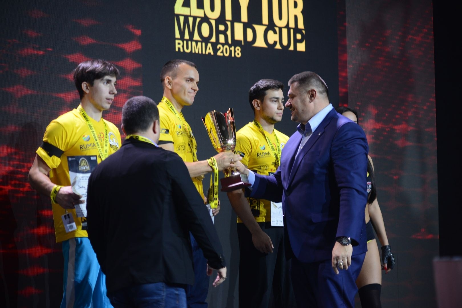 Zloty Tur 2018 Eliminations Left Hand