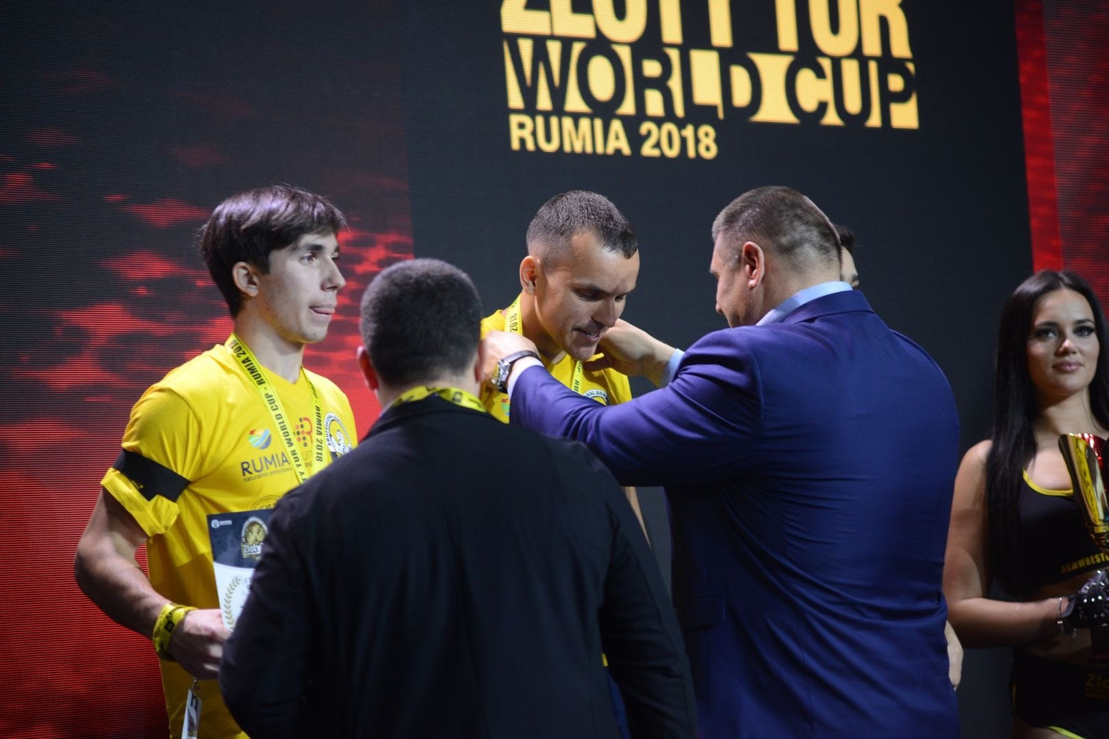 Zloty Tur 2018 Eliminations Left Hand