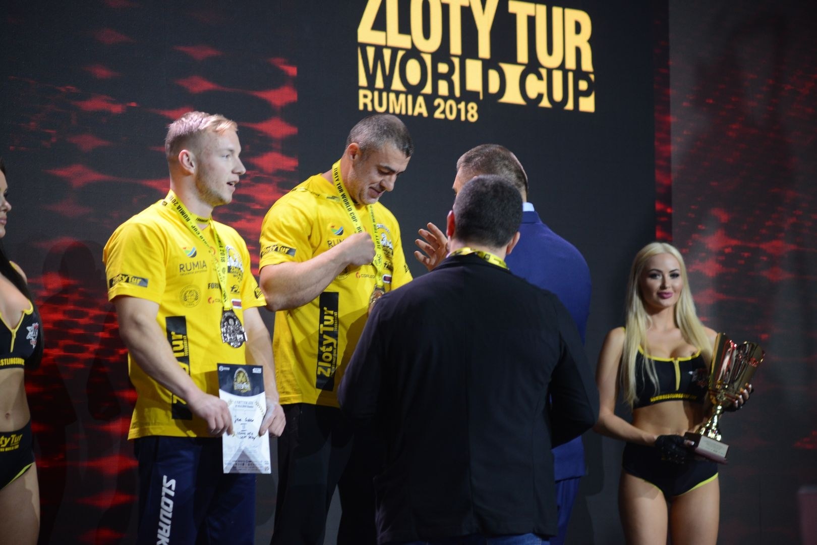 Zloty Tur 2018 Eliminations Left Hand