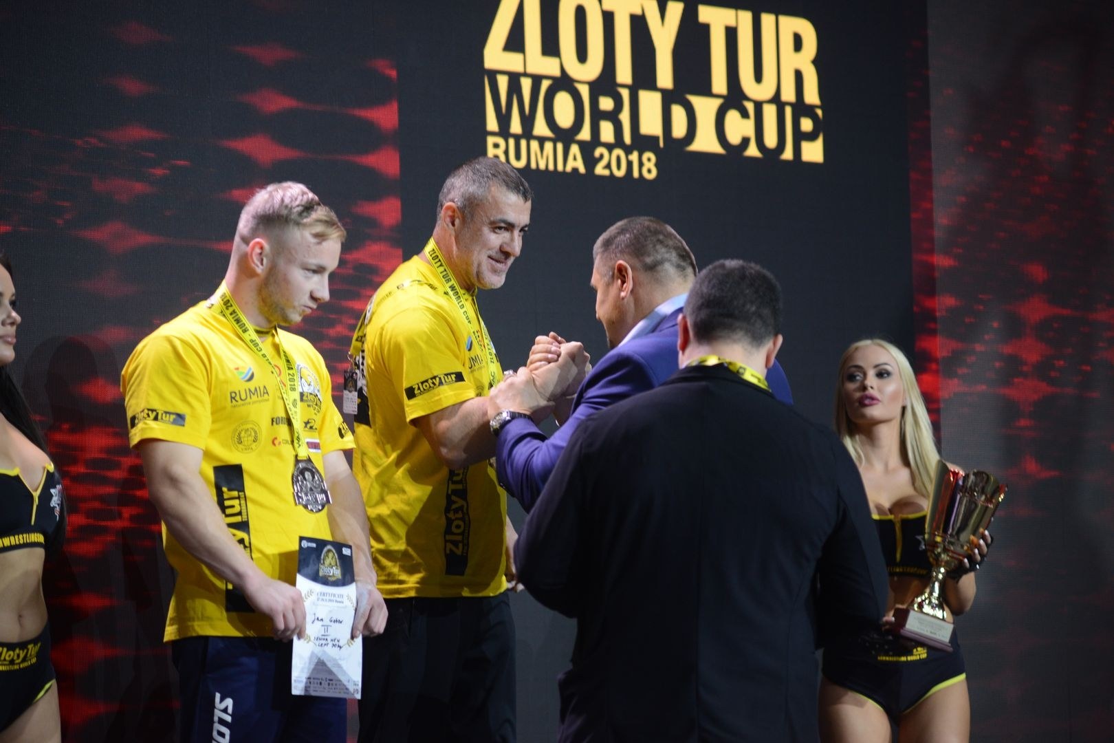 Zloty Tur 2018 Eliminations Left Hand