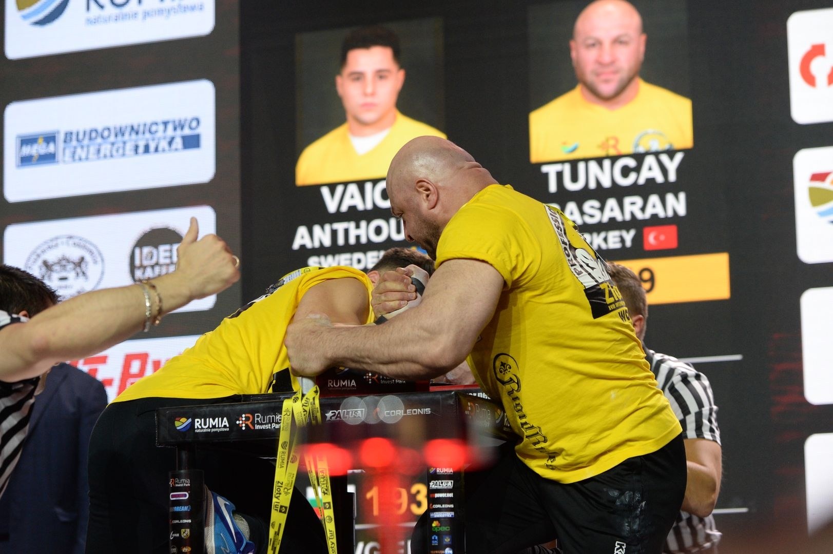 Zloty Tur 2018 Eliminations Right Hand