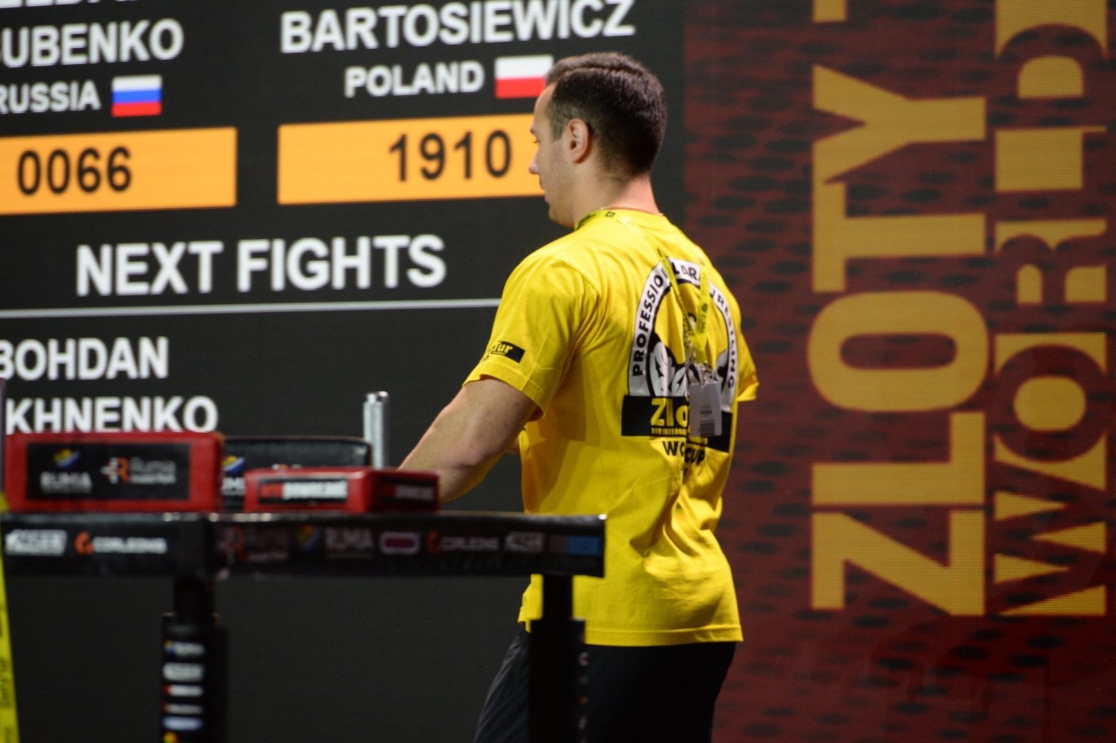 Zloty Tur 2018 Eliminations Right Hand