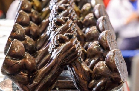 Sports promotion in the PAL style: Drawing tables and charity!