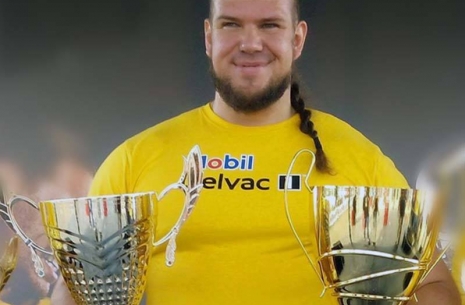 Alex Kurdecha - football or armwrestling?