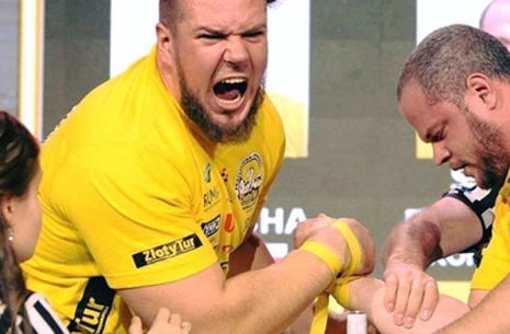 At the finish line: Alex Kurdecha