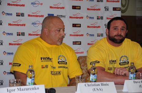 WHO IS THE BEST RIGHT ARM?