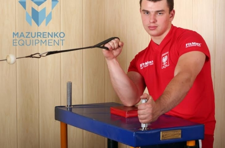 Exercises with a half-table Mazurenko Equipment