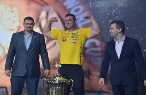 ZLOTY TUR Open left hand PHOTO