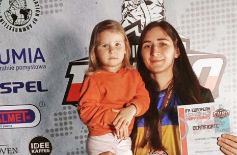 BOHDANA BLYZNIUK: I LOVE ARMWRESTLING!