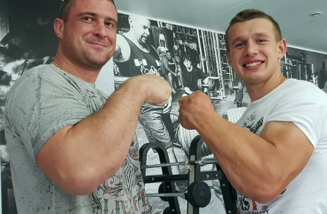 Svetlana Pushkar helps to raise money for Oleg Zhokh.